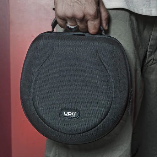 UDG Creator Headphone Case Large Black - U8200BL - Image 3